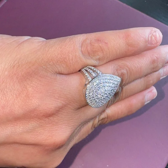 Elegant Silver Teardrop Ring 925 - Picture 5 of 6